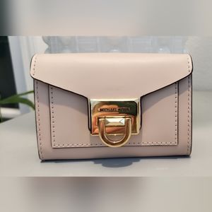 Michael Kors Manhattan Wallet